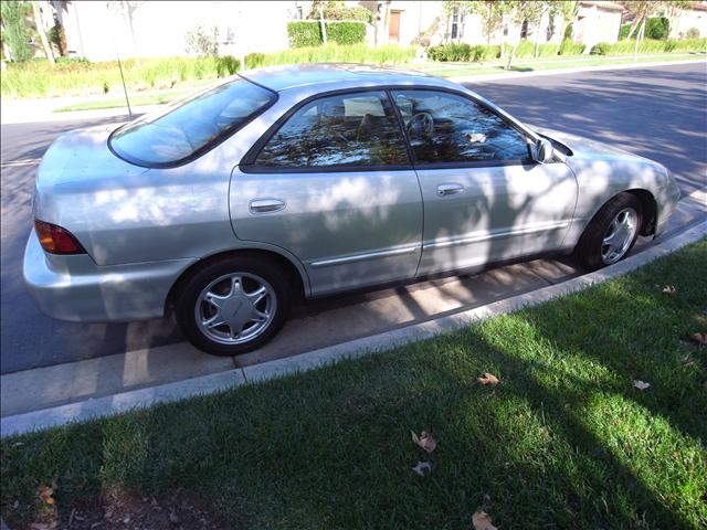 Acura Integra 1996 photo 2