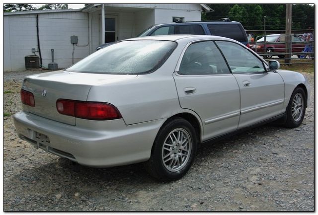 Acura Integra 2000 photo 15