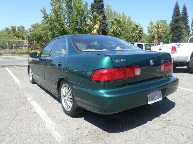 Acura Integra 2000 photo 2