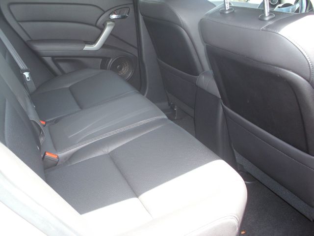 Acura RDX 2010 photo 2