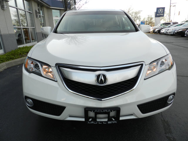 Acura RDX 2013 photo 2