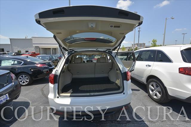 Acura RDX 2013 photo 2