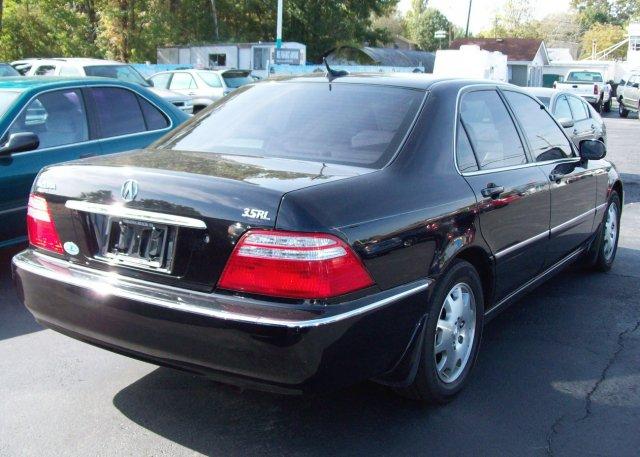 Acura RL 2004 photo 2