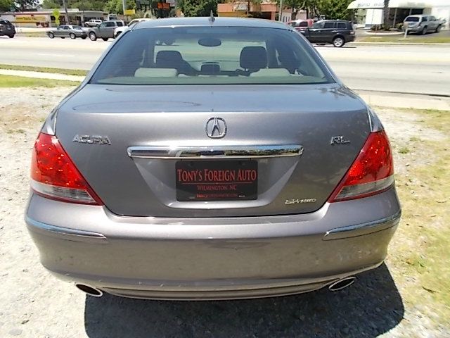 Acura RL 4dr Laredo 4WD 4x4 SUV Sedan