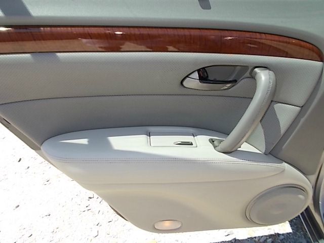 Acura RL 2005 photo 38