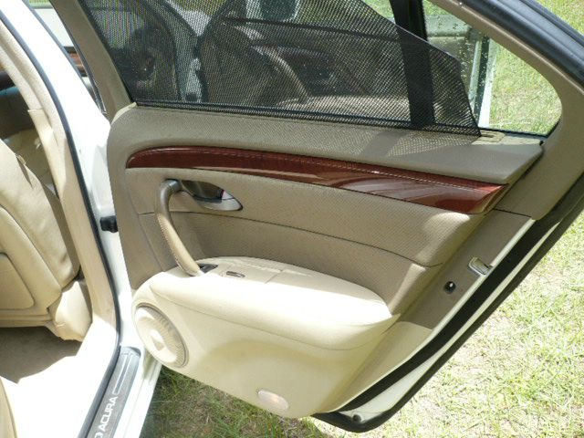 Acura RL 2005 photo 9