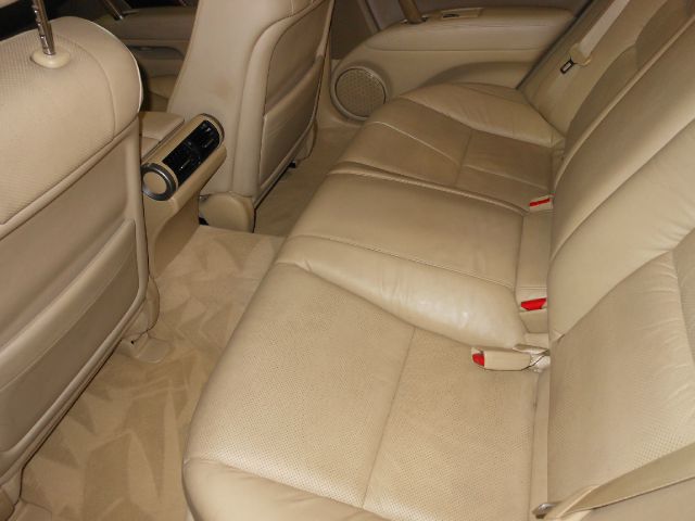 Acura RL 2005 photo 2