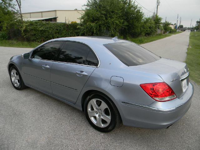 Acura RL 2005 photo 1