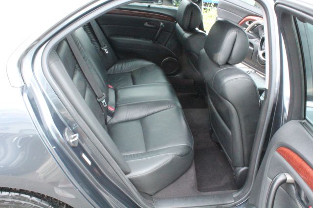 Acura RL 2005 photo 21