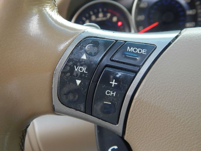 Acura RL 2005 photo 21