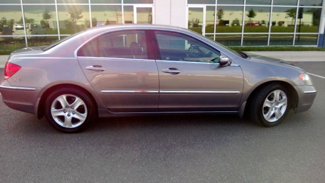 Acura RL 2005 photo 2