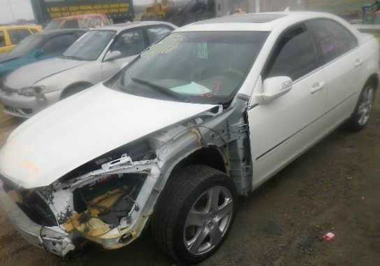 Acura RL 2005 photo 2