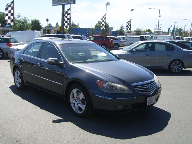 Acura RL 2005 photo 2