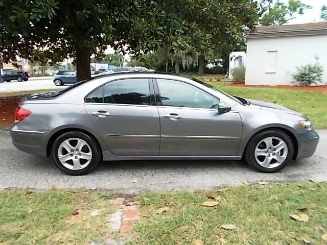 Acura RL 2005 photo 2