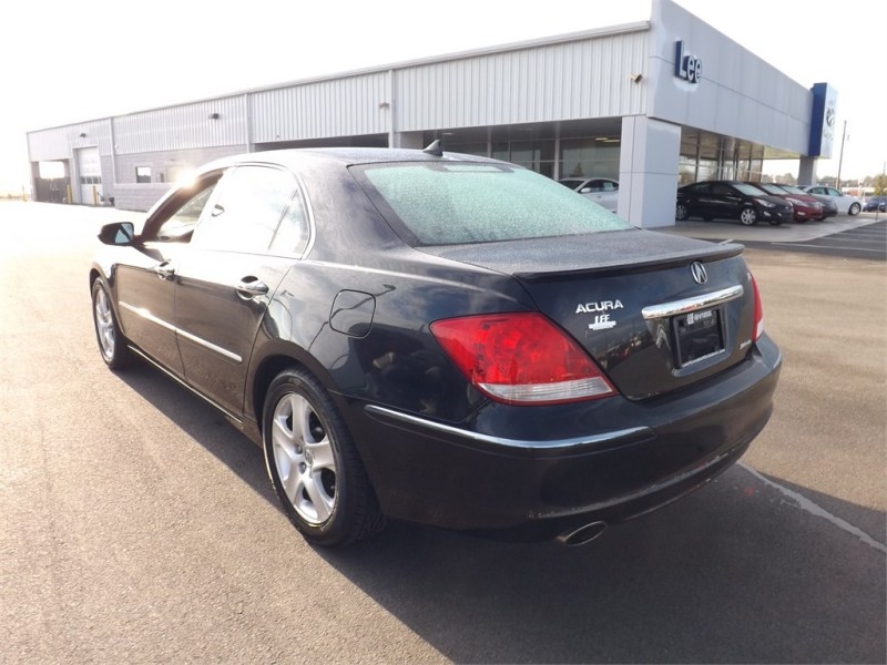 Acura RL 2006 photo 2