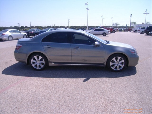 Acura RL 2010 photo 1