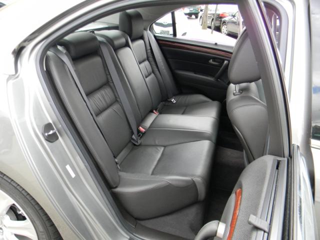 Acura RL 2010 photo 4