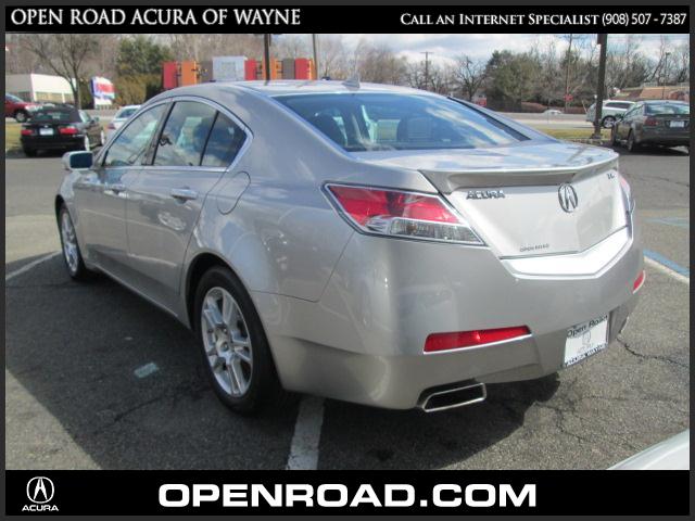 Acura TL 2010 photo 2