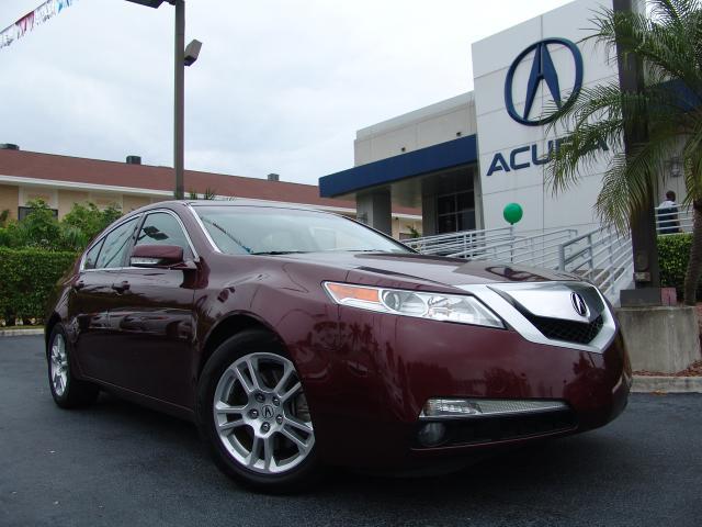 Acura TL 2010 photo 2