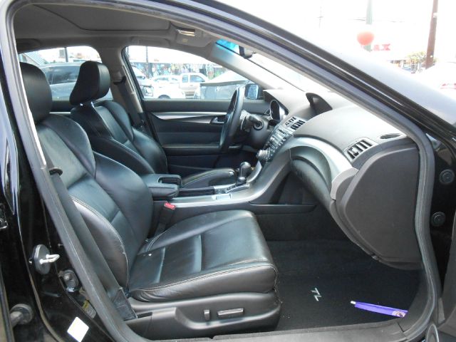 Acura TL 2010 photo 2