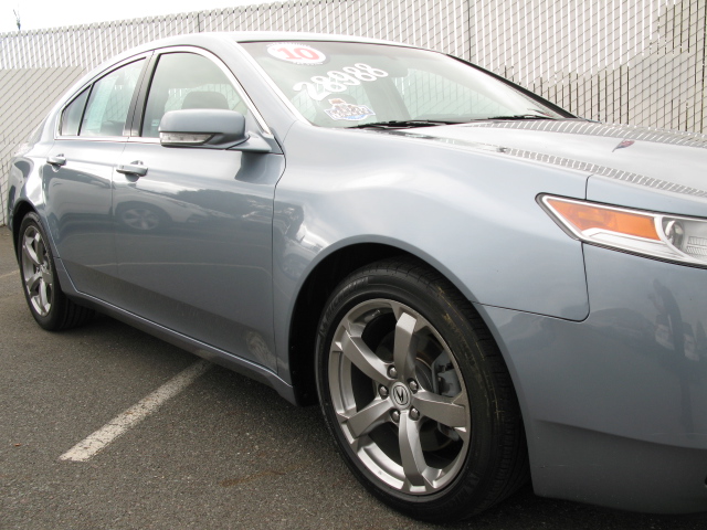 Acura TL 2010 photo 2