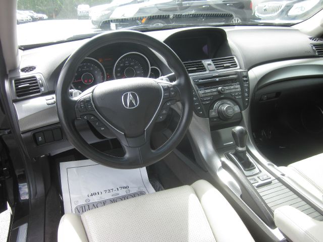 Acura TL 2010 photo 2