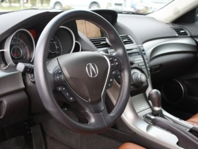 Acura TL 2011 photo 2