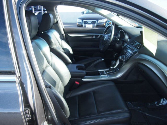 Acura TL 2011 photo 2