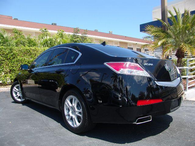 Acura TL 2011 photo 2