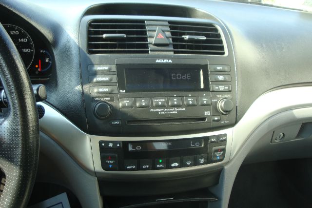 Acura TSX Premium Quattro Sedan