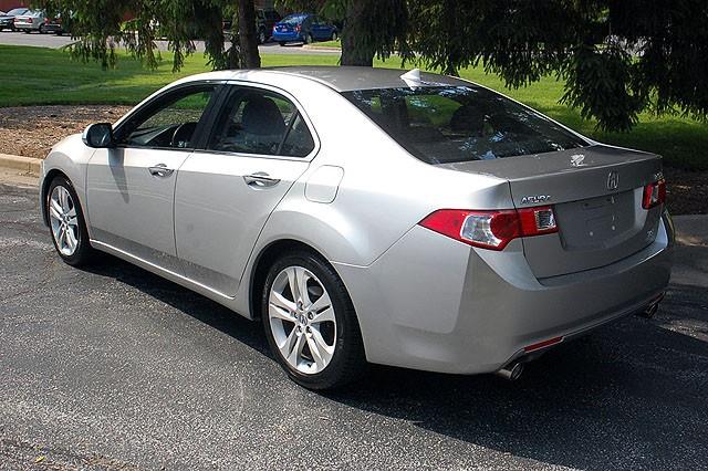 Acura TSX 2010 photo 2