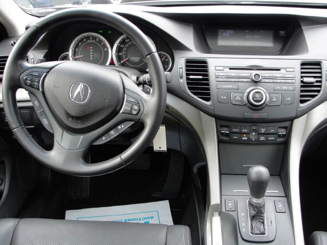 Acura TSX 2010 photo 9