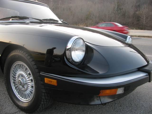 Alfa Romeo Spider 1990 photo 4