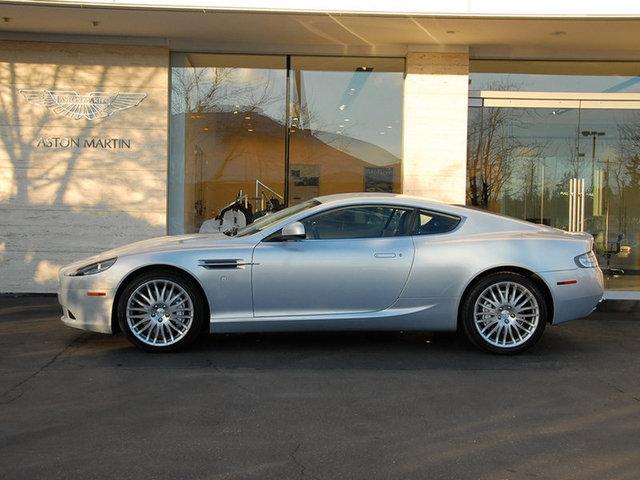 Aston Martin DB9 2011 photo 1