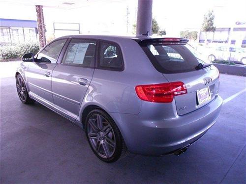 Audi A3 2010 photo 4