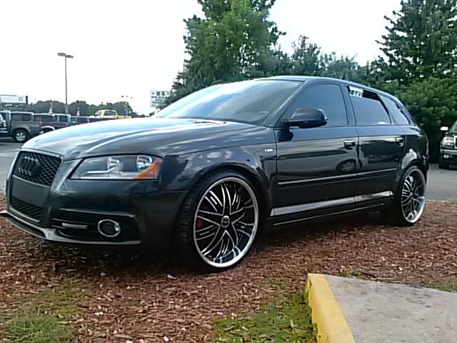 Audi A3 2011 photo 2