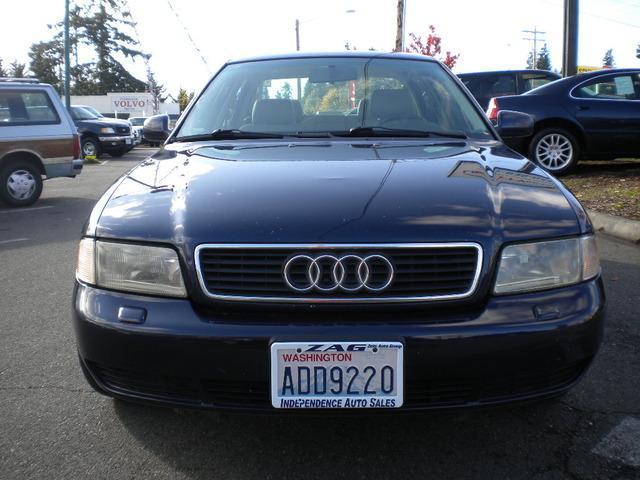 Audi A4 1996 photo 1