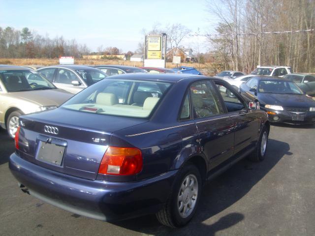 Audi A4 1997 photo 3