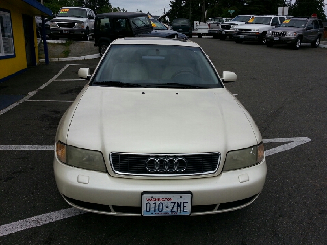 Audi A4 1998 photo 12