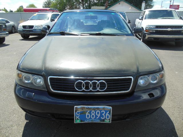 Audi A4 1998 photo 3