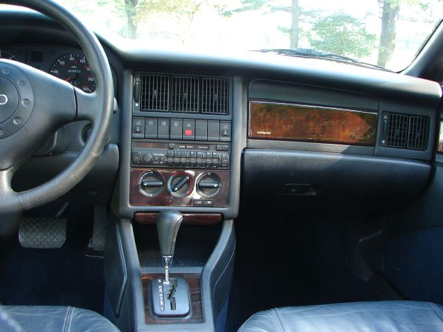 Audi A4 1998 photo 29