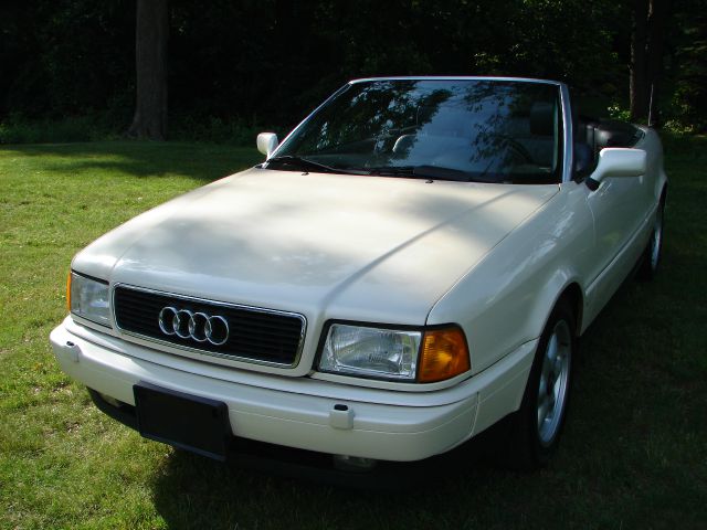 Audi A4 1998 photo 4