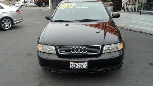 Audi A4 1998 photo 2