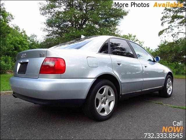 Audi A4 1998 photo 1