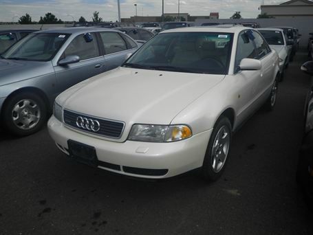 Audi A4 1998 photo 1