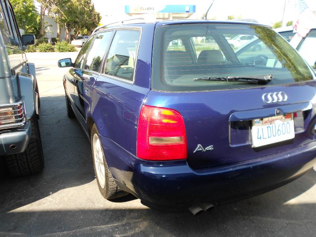 Audi A4 1999 photo 5