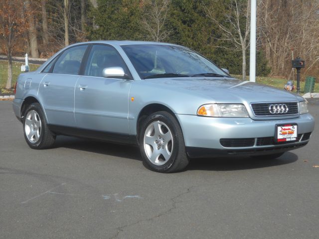 Audi A4 1999 photo 4