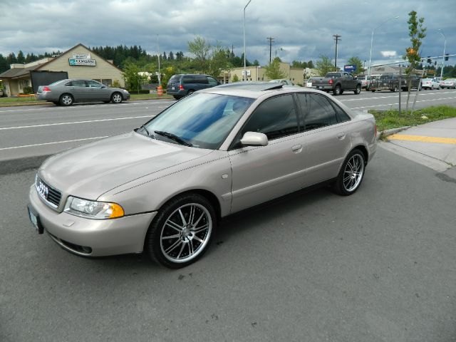 Audi A4 1999 photo 10