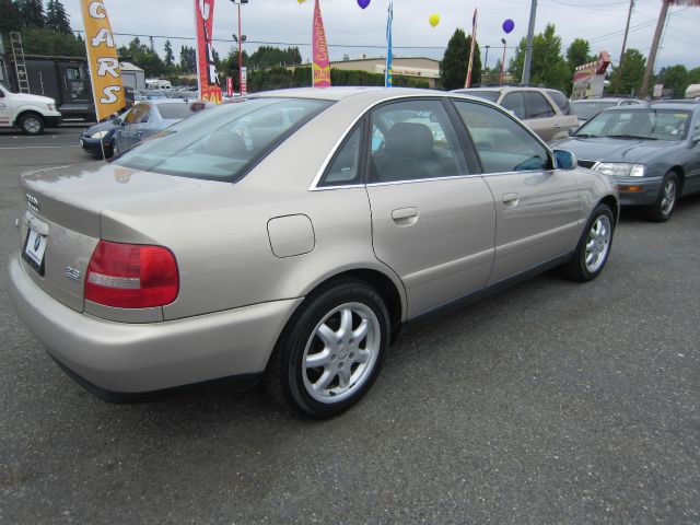 Audi A4 1999 photo 3