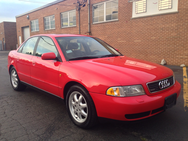 Audi A4 1999 photo 4